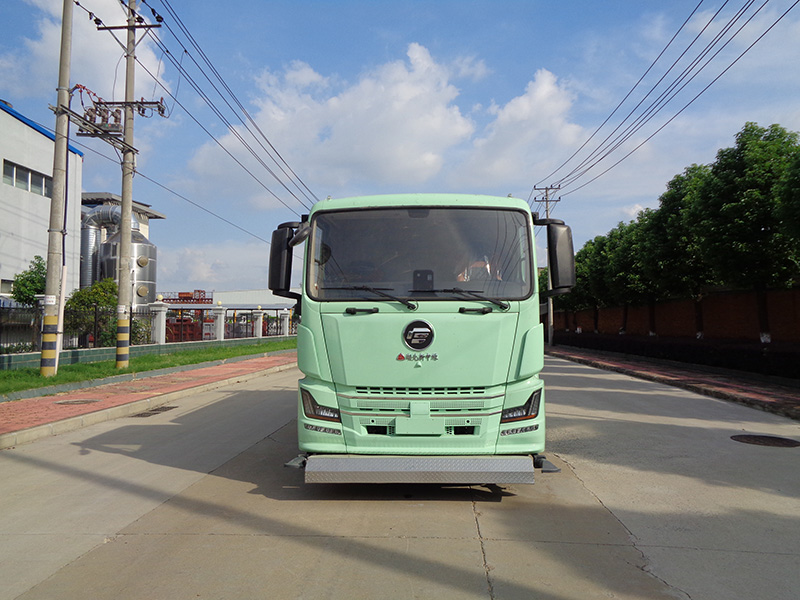 XZL5181GQXBEV型純電動(dòng)清洗車(chē)