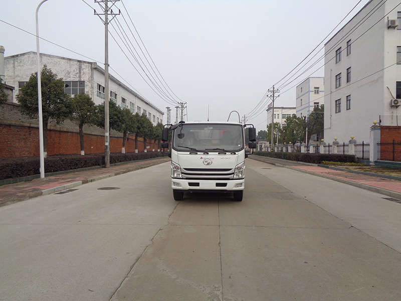 XZL5125ZYSBEV型純電動(dòng)壓縮式垃圾車(chē)