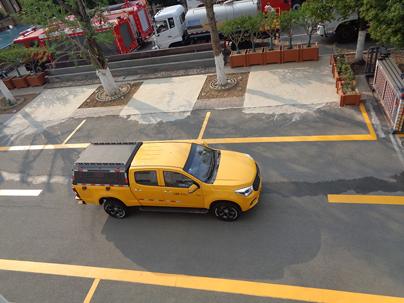 XZL5031XDY6型電源車