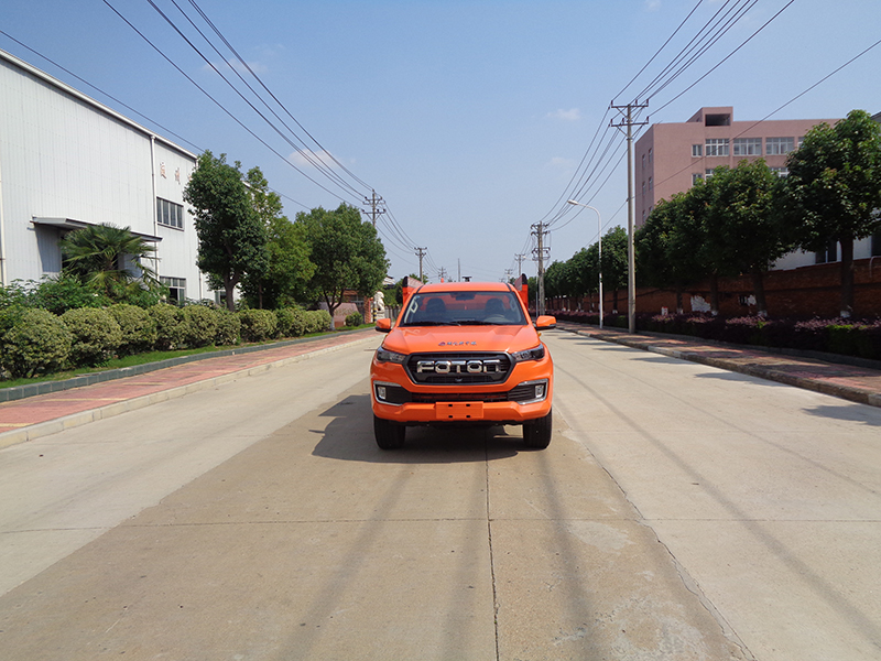 XZL5046GSS6型灑水車