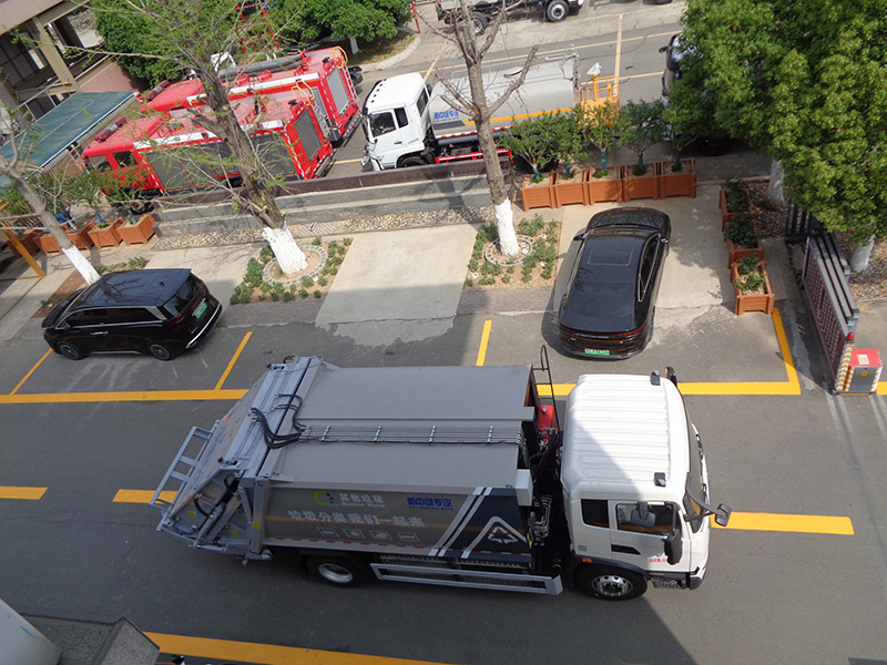 XZL5181ZYSBEV型純電動(dòng)壓縮式垃圾車